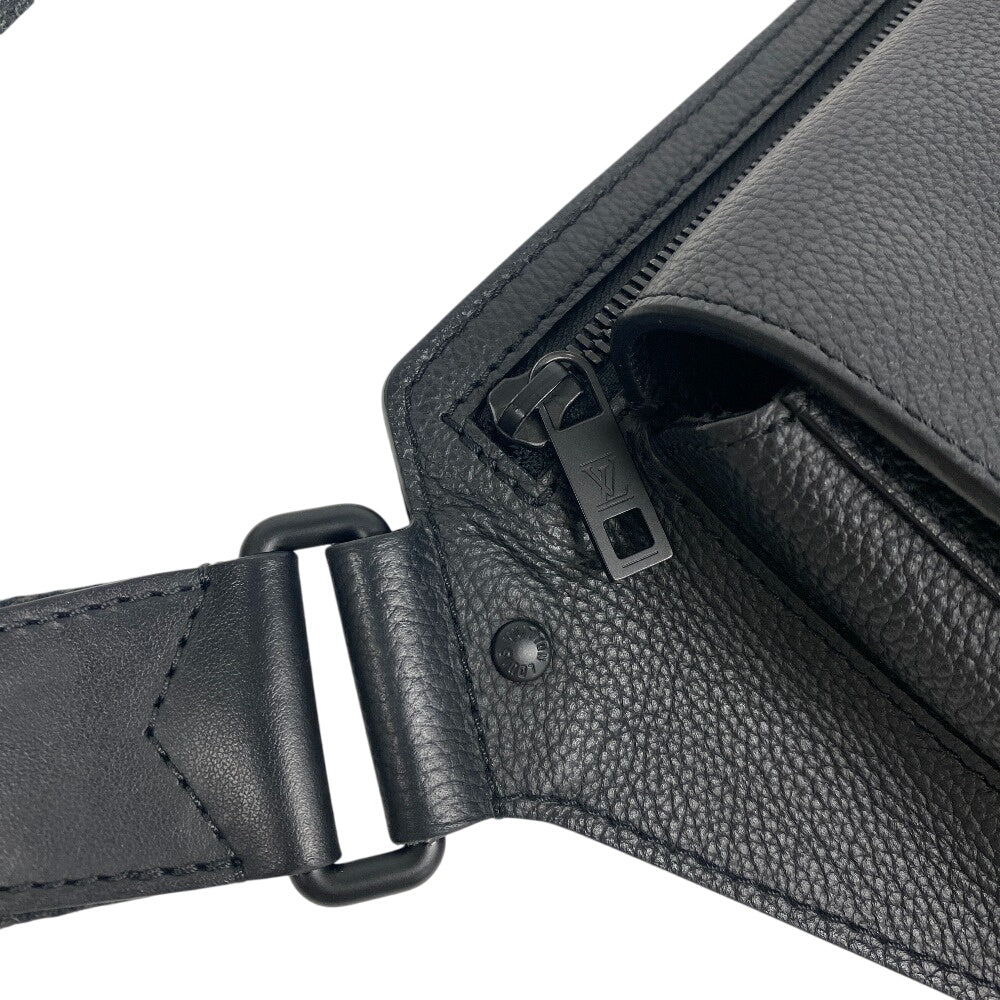 Louis Vuitton Shoulder Bag M57081 Grain Calfskin Leather Black Lv Aerogram Takeoff Sling Mens