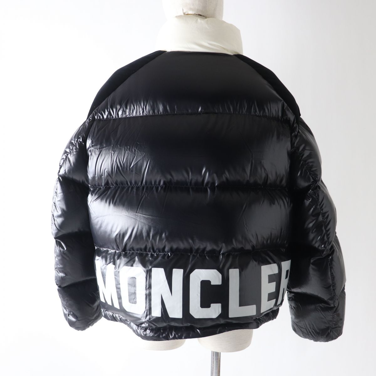 Moncler Down Jacket Outer