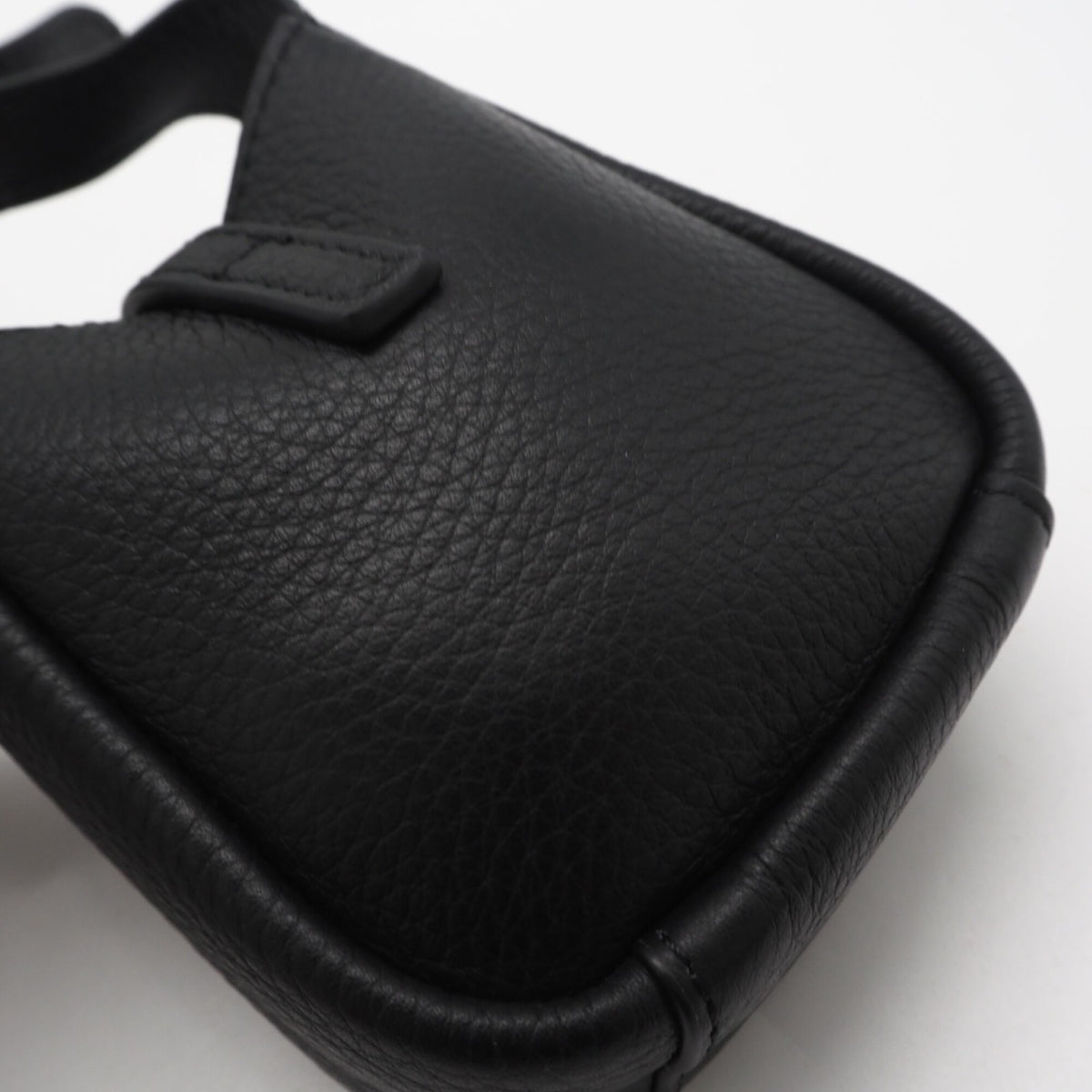 YVES SAINT LAURENT Pouch Leather