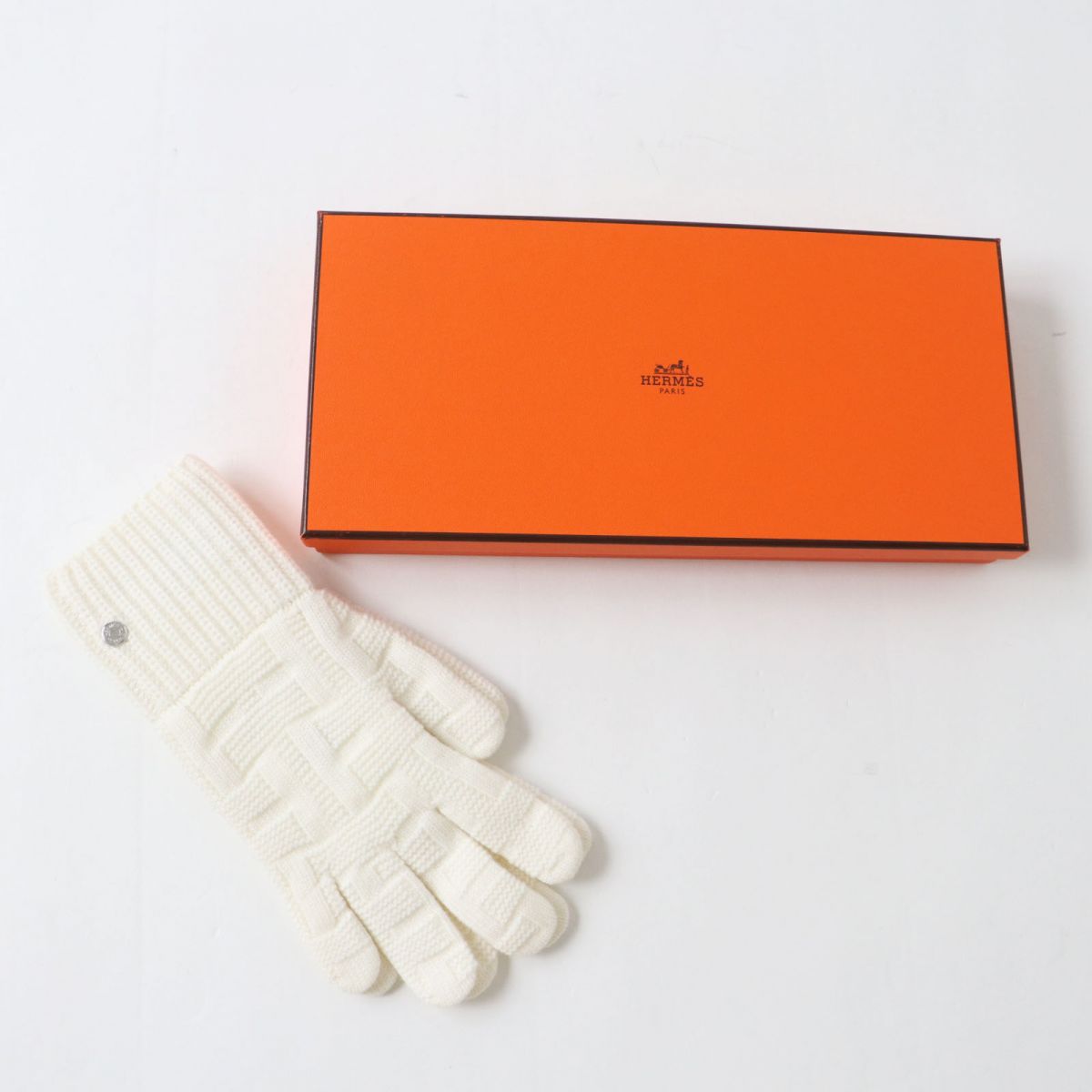 Hermes Gloves 100% Wool White Xsilver Metal Women S