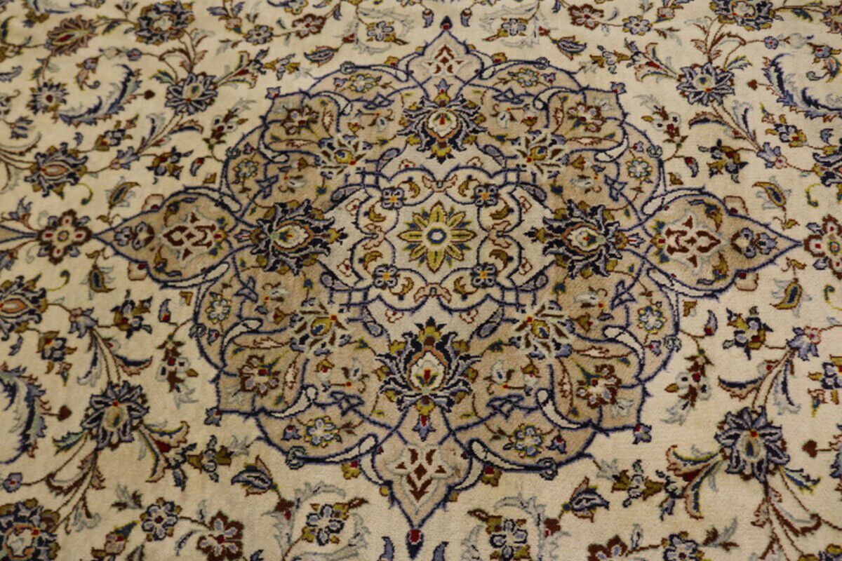 Semi-Antique Traditional Handmade Rug Oriental