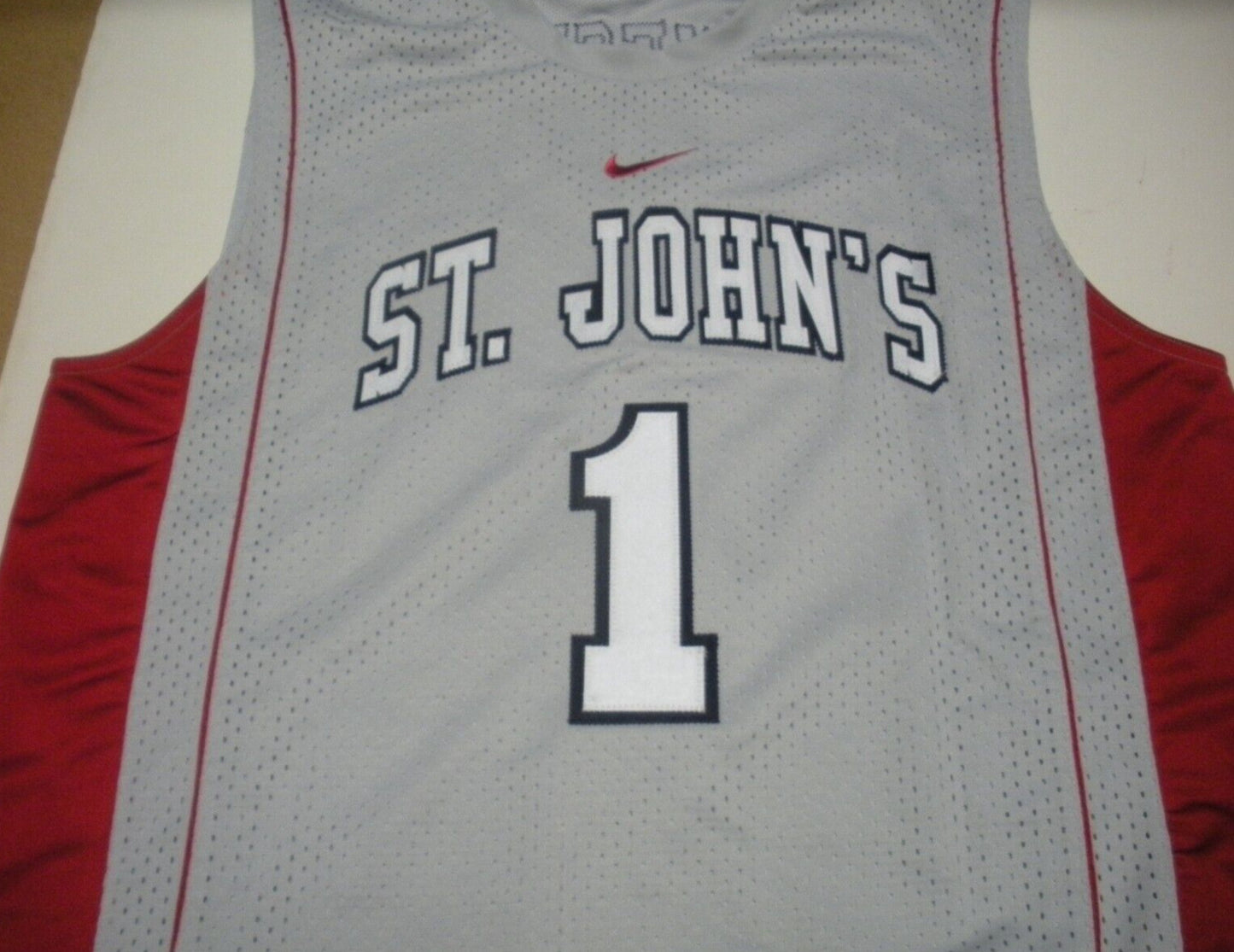 Lou Carnesecca Stjohn Redstorm Beckett/Coa Signed