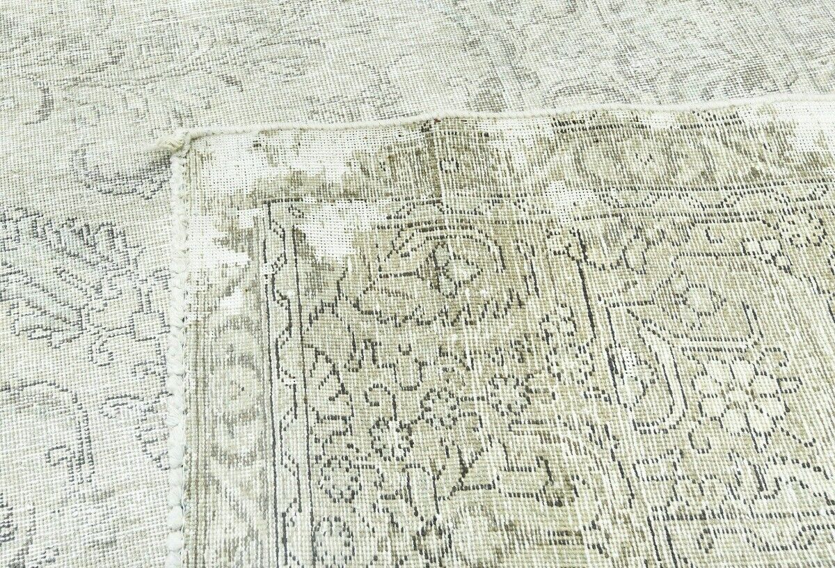Distressed Vintage Oriental Rug Floral Dining