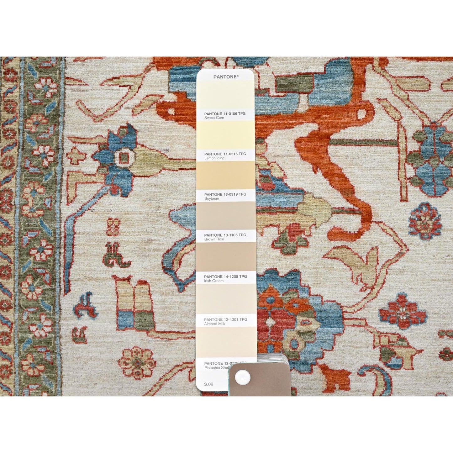 8'1"X9'9" White Wool 200 Kpsi Heris Design Hand Knotted Oriental Rug
