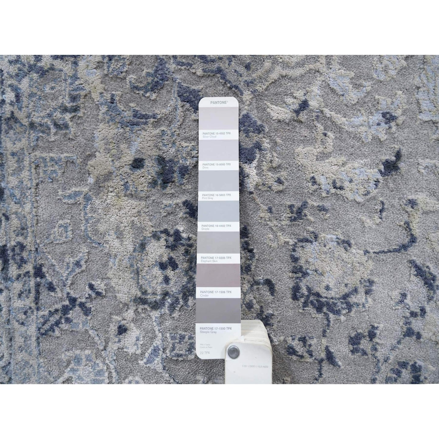 2'8"X7'8" Hand Knotted Gray Broken Kishoon Design Wool/Silk Runner Rug