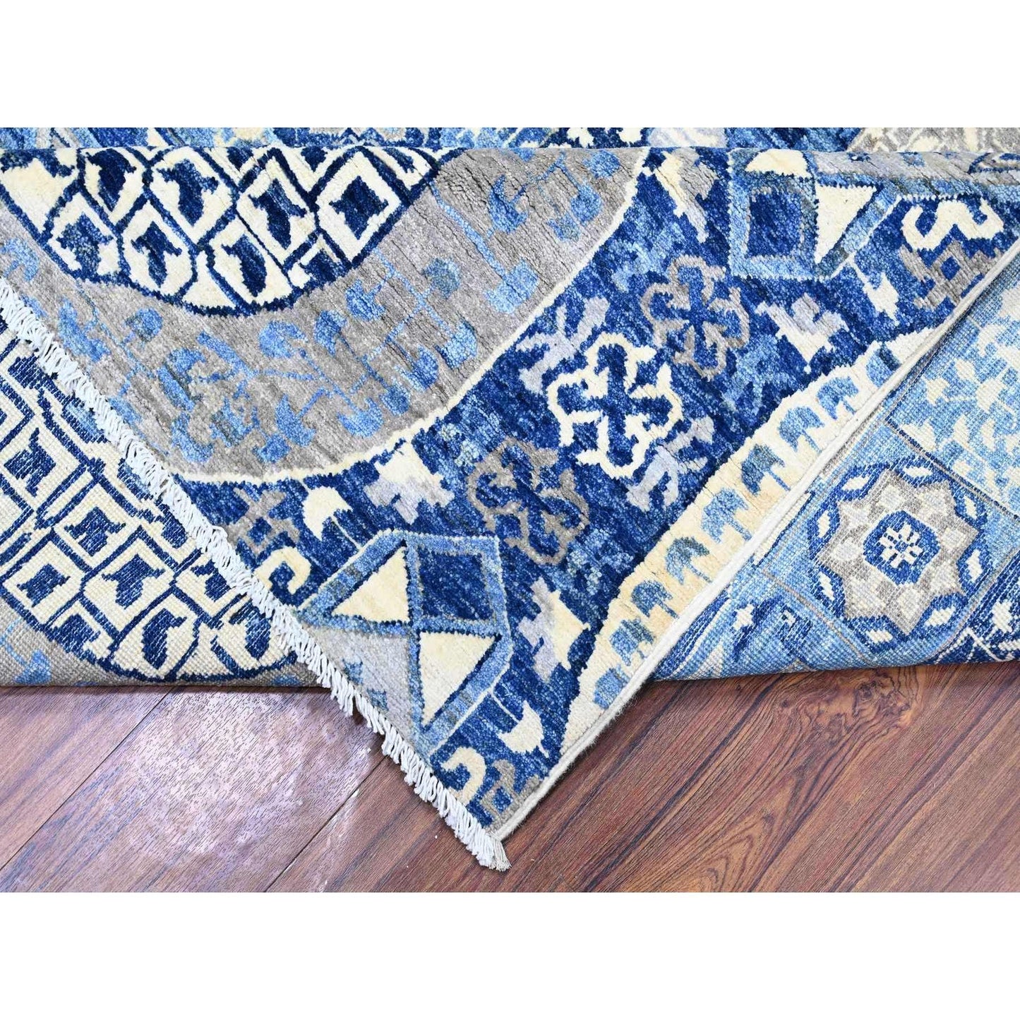 10'X13'8" Blue Fine Aryana Soft Wool Hand Knotted Oriental Rug