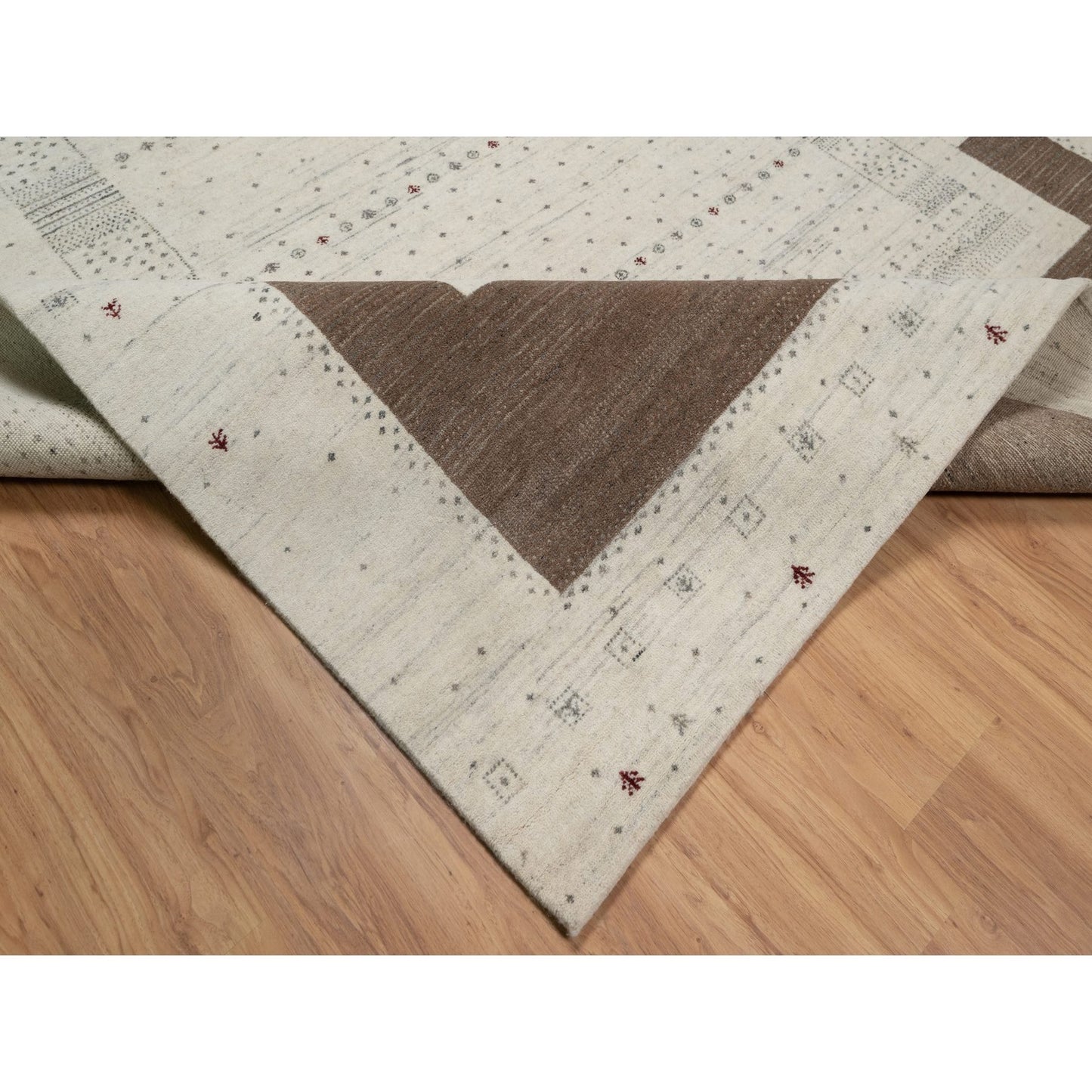 7'9"X9'8" Ivory Soft & Pure Wool Lori Buft Modern Design Hand Knotted Rug