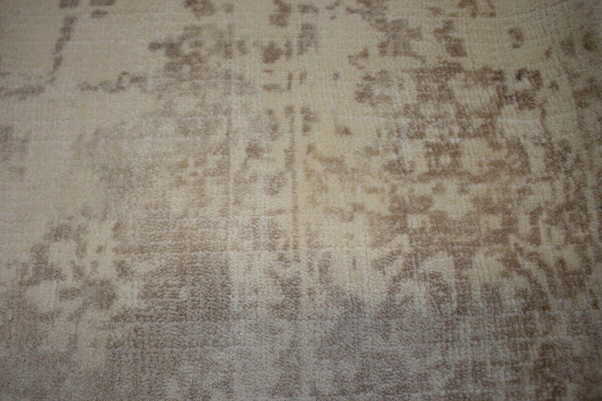 Distressed Cream Floral Design 4X6 Hand-Loomed