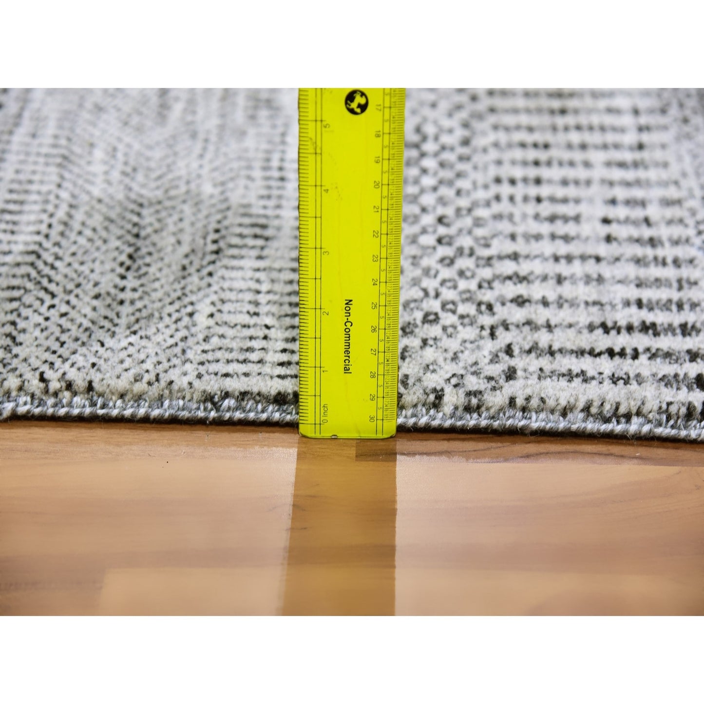 2'7"X8' Power Gray Grass Design Hand Knotted Undyed Wool Runner Rug