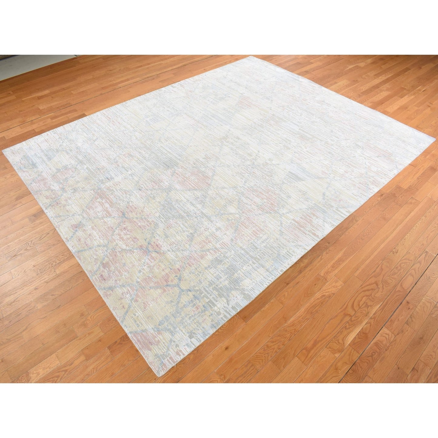 9'X11'10" Light Yellow Trellis Design Wool And Silk Hand Knotted Rug