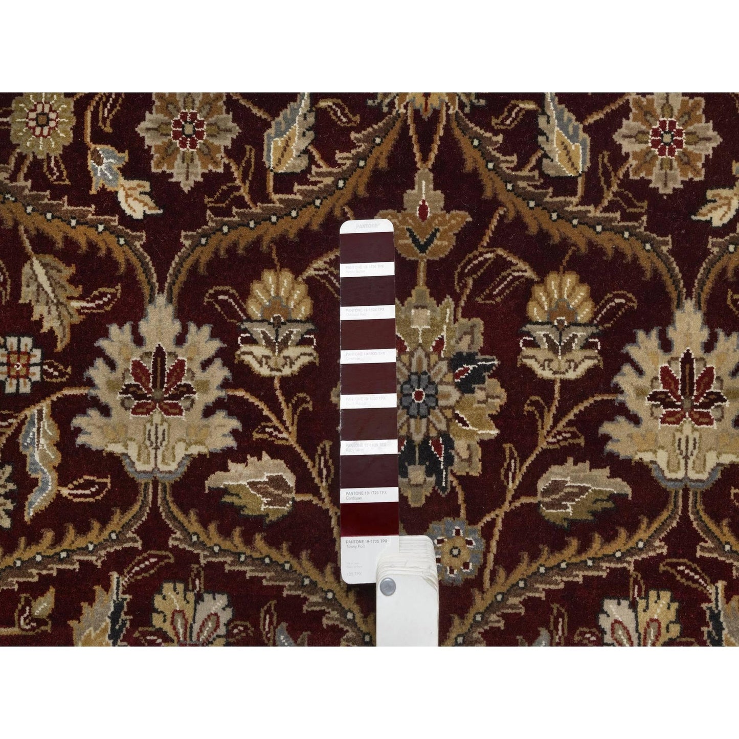 8'1"X8'1" Wine Red Hereke Design Wool And Silk Hand Knotted Round Rug