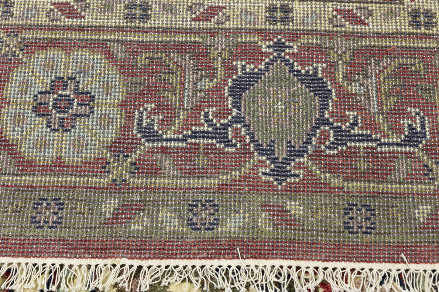 Handmade Scarlet Red Traditional Wool Heriz