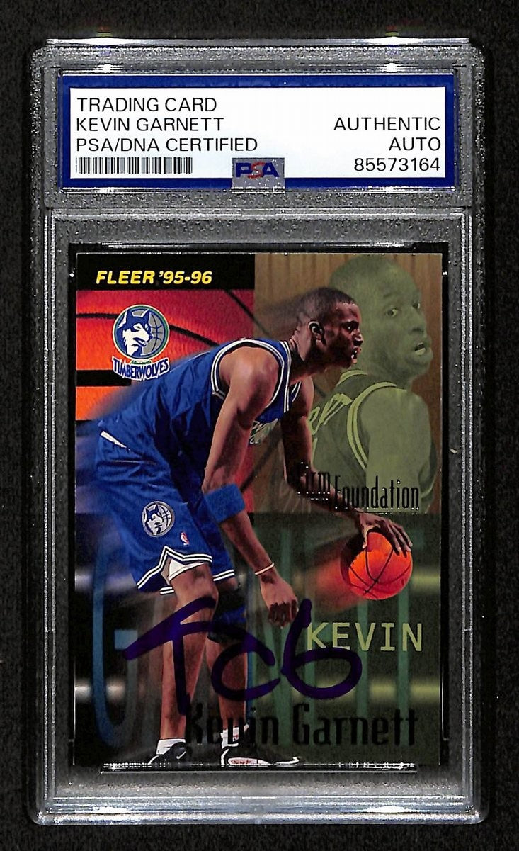 Kevin Garnett Hof Signed/Auto On Card 1995-96 Fleer Rc Card #335 Psa/Dna 198735