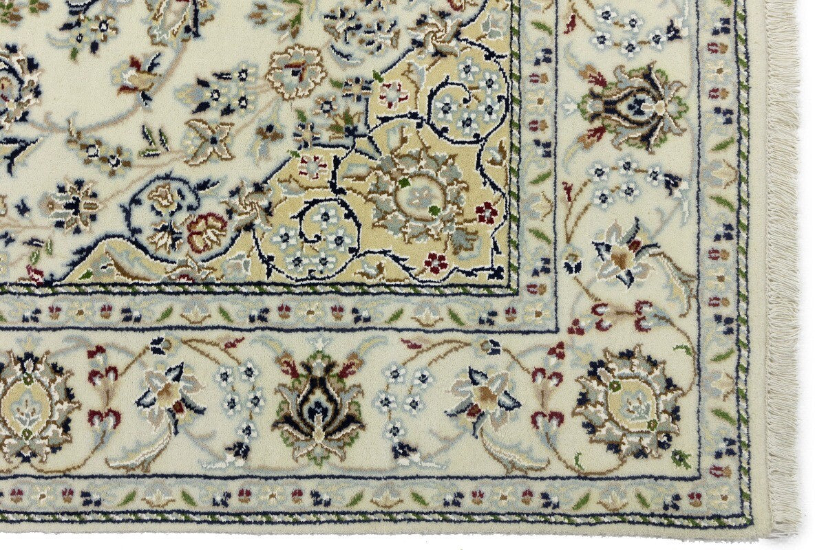 Hand-Knotted Floral Indo-Nain Rug Traditional