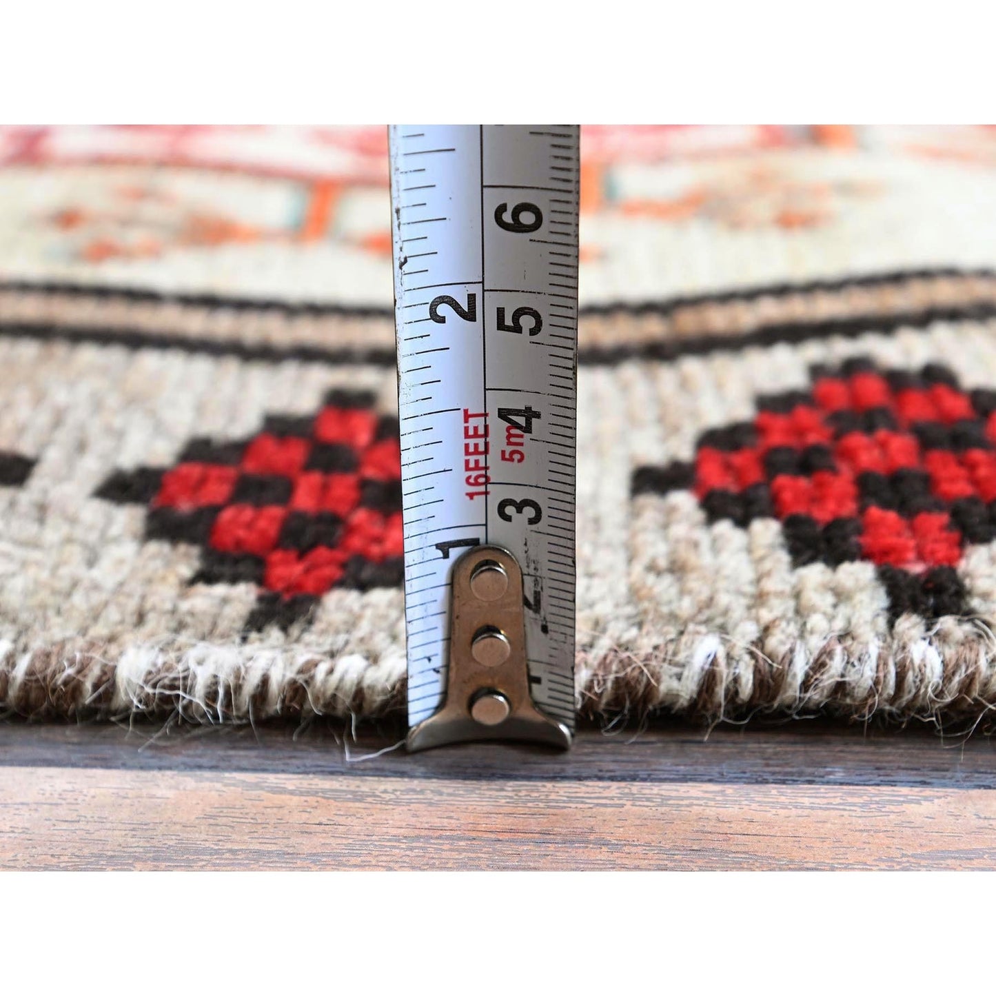 4'2"X6'7" Ivory Vintage Zoroastrian Sheeraz Hand Knotted All Wool Clean Rug