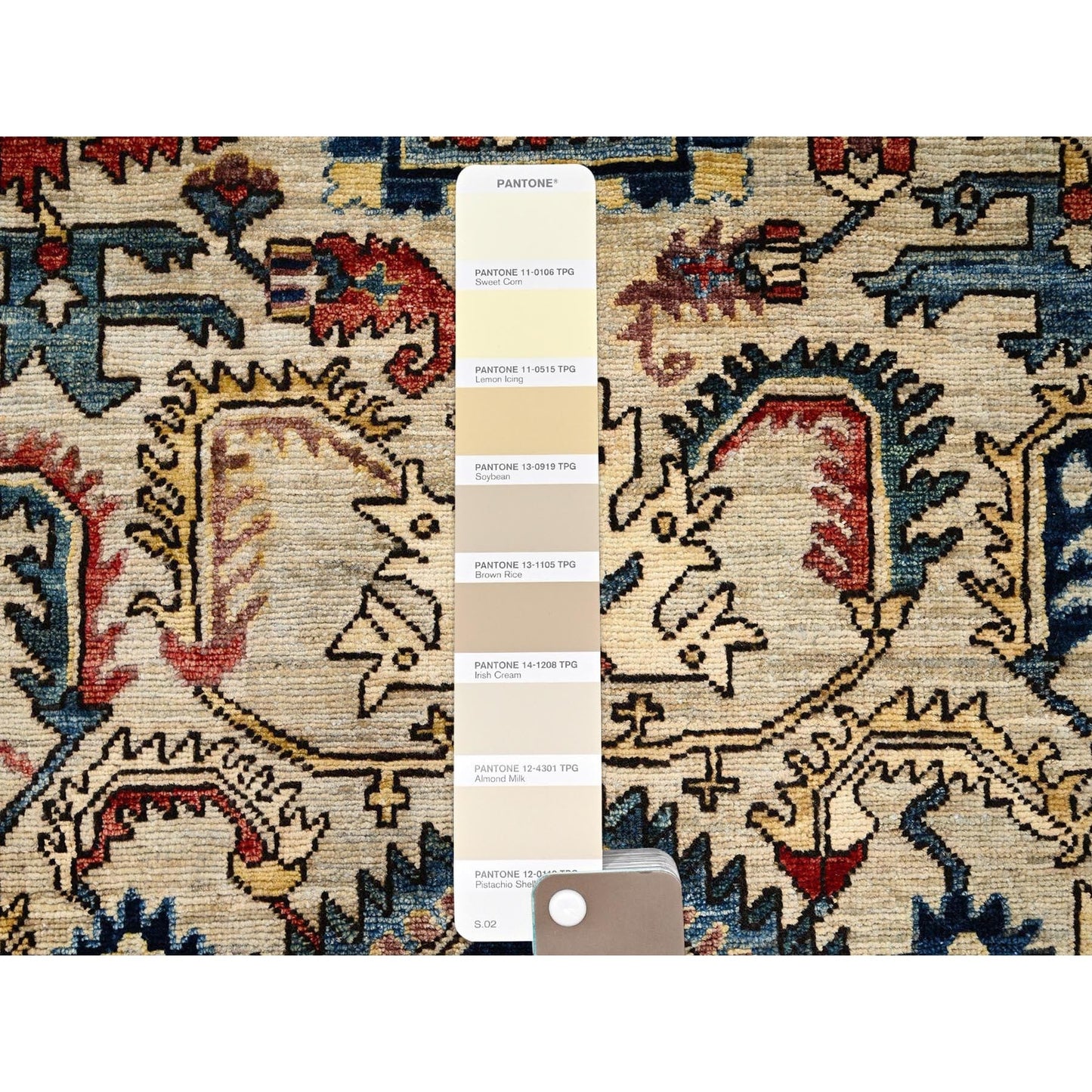 5'3"X8'6" Ivory Zoroastrian With Serrated Gul Motif Wool Hand Knotted Rug