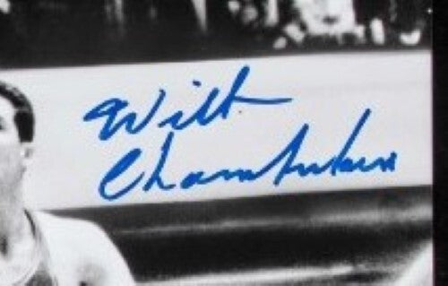Wilt Chamberlain Signed/Autographed 16X20 Photo