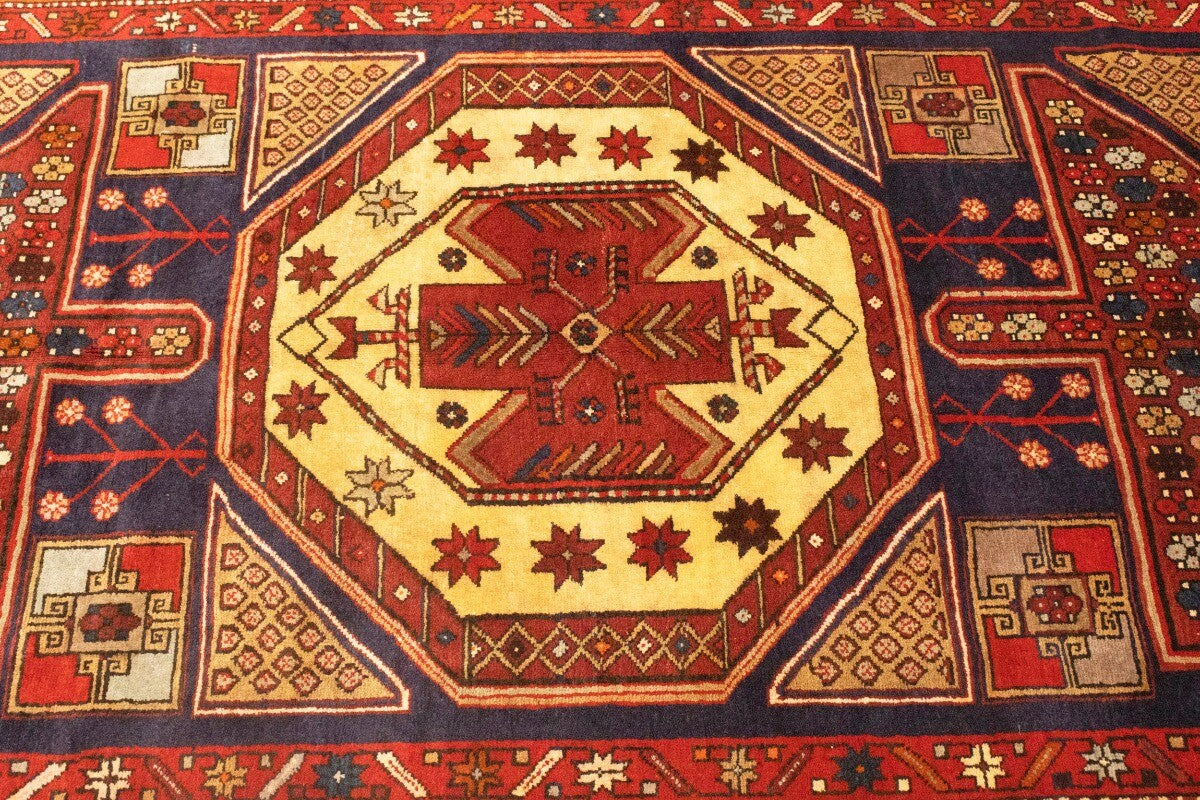 Heriz Geometric Wool Oriental Rug Farmho Hallway