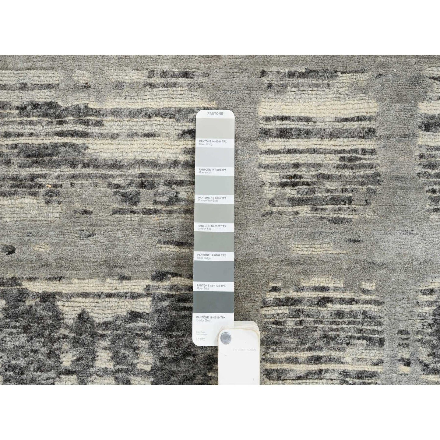 4'X6'1" Light Gray Modern Design Natural Wool Hand Knotted Rug