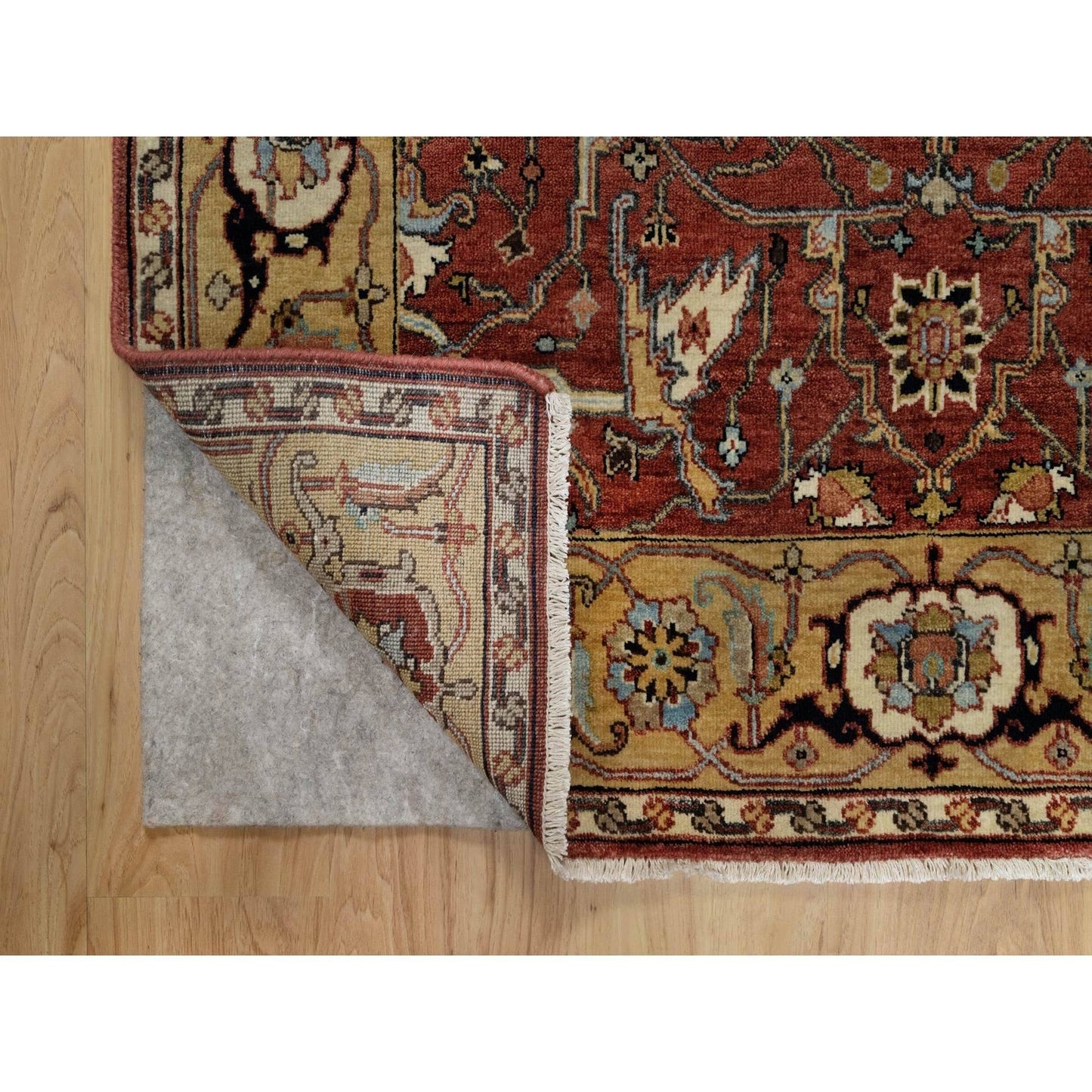 4'2"X6'2" Red Antiqued Fine Heris Re-Creation Hand Knotted Pure Wool Rug