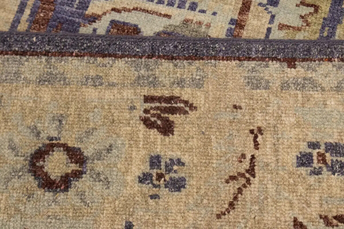 Distressed Floral Heriz Serapi Oriental Rug