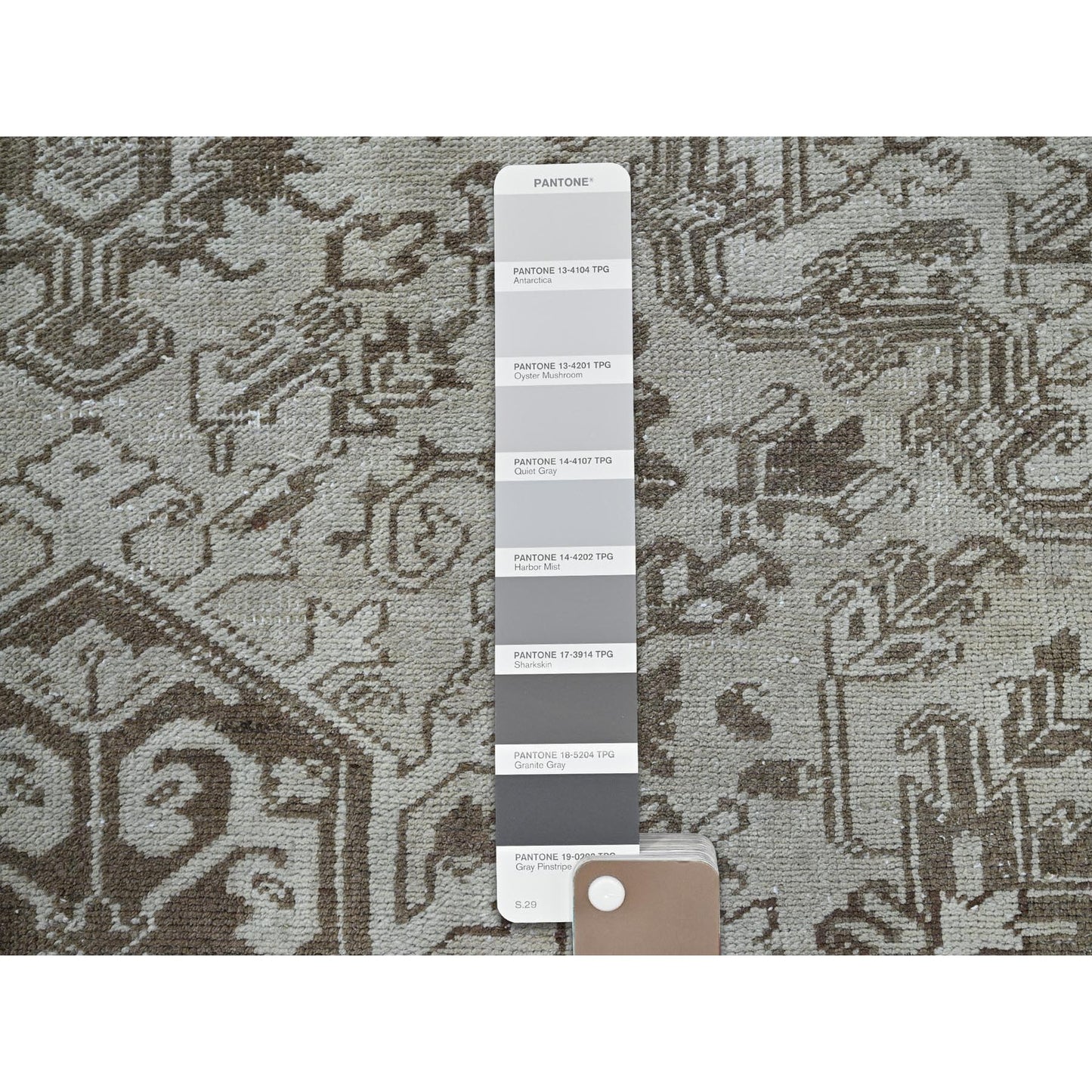7'6"X10'4" Pastel Gray Vintage Zoroastrian Heris All Wool Hand Knotted Rug