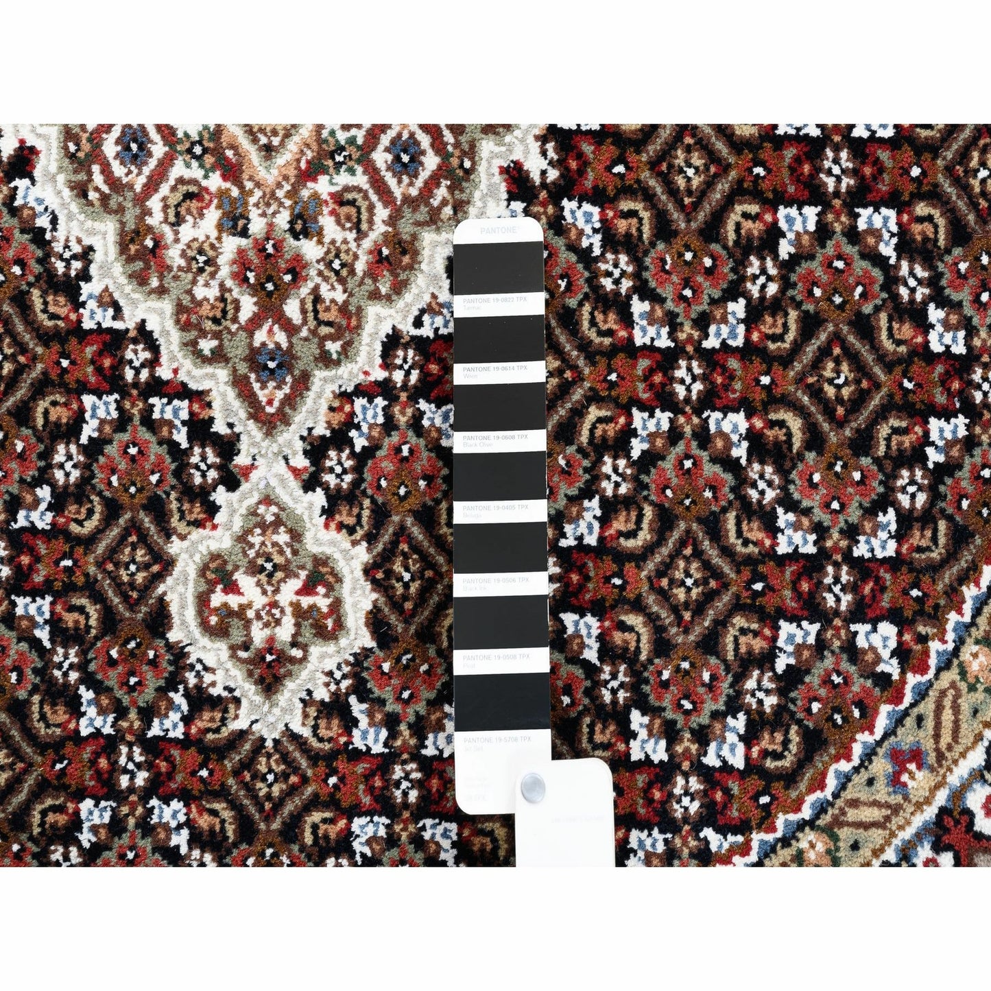 4'2"X4'2" Tebraz Mahi Fish Medallion Design Wool-Silk Hand Knotted Rug
