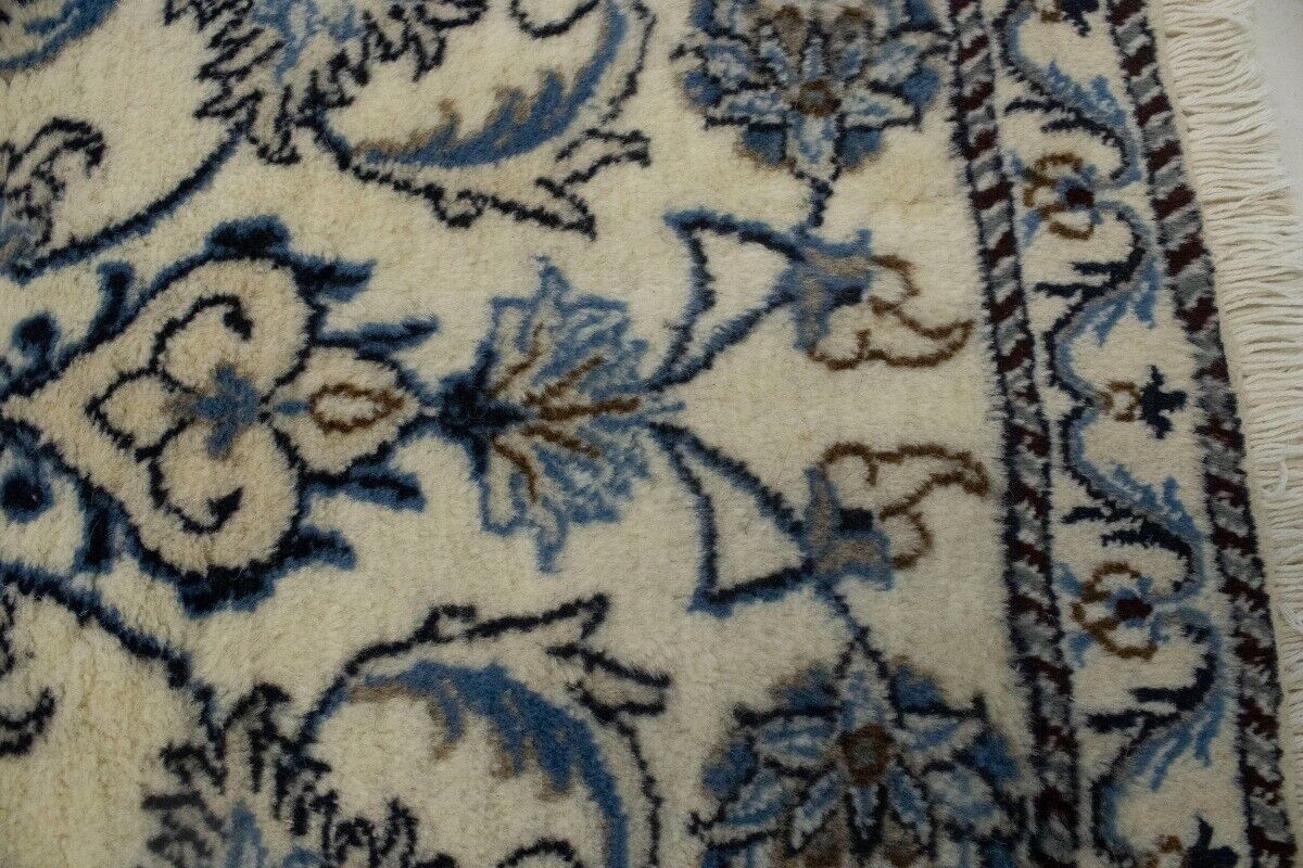 Small Cream Nain Oriental Rug Handmade Plush