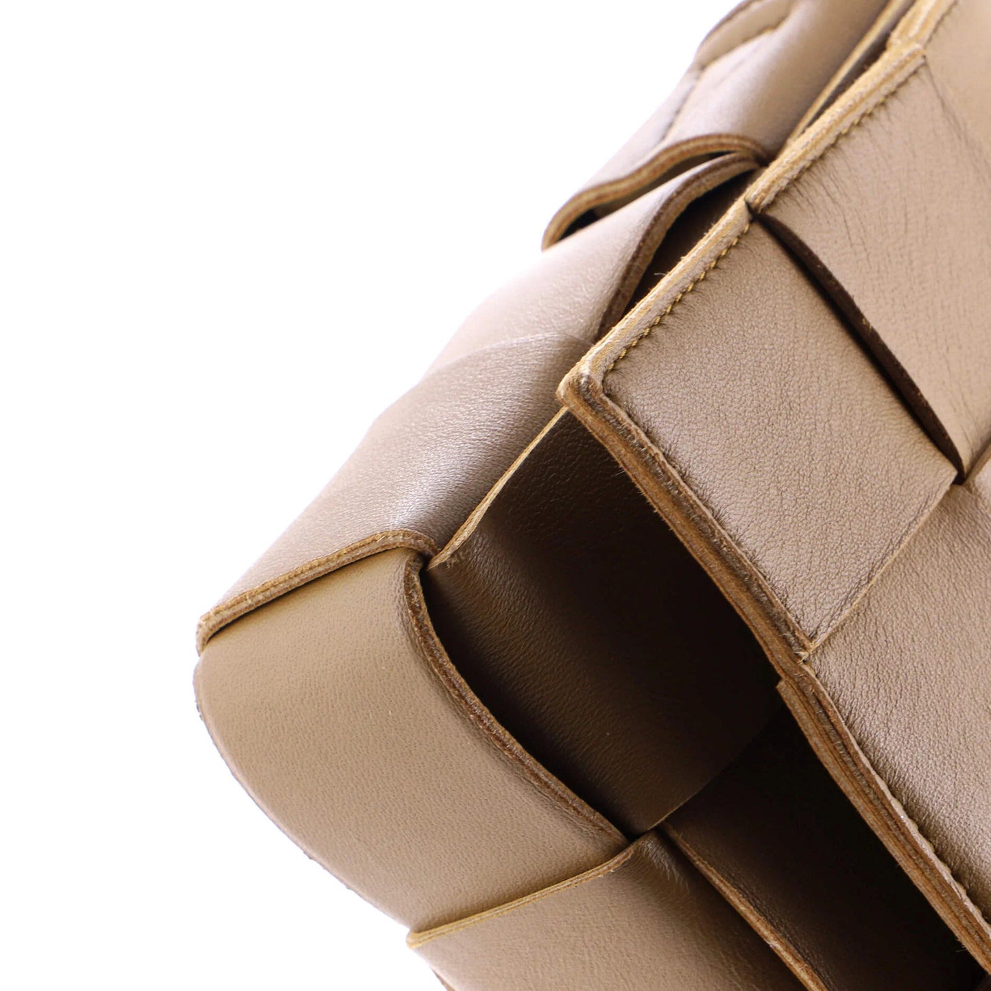 Bottega Veneta Cassette Crossbody Bag Maxi Intrecciato Leather