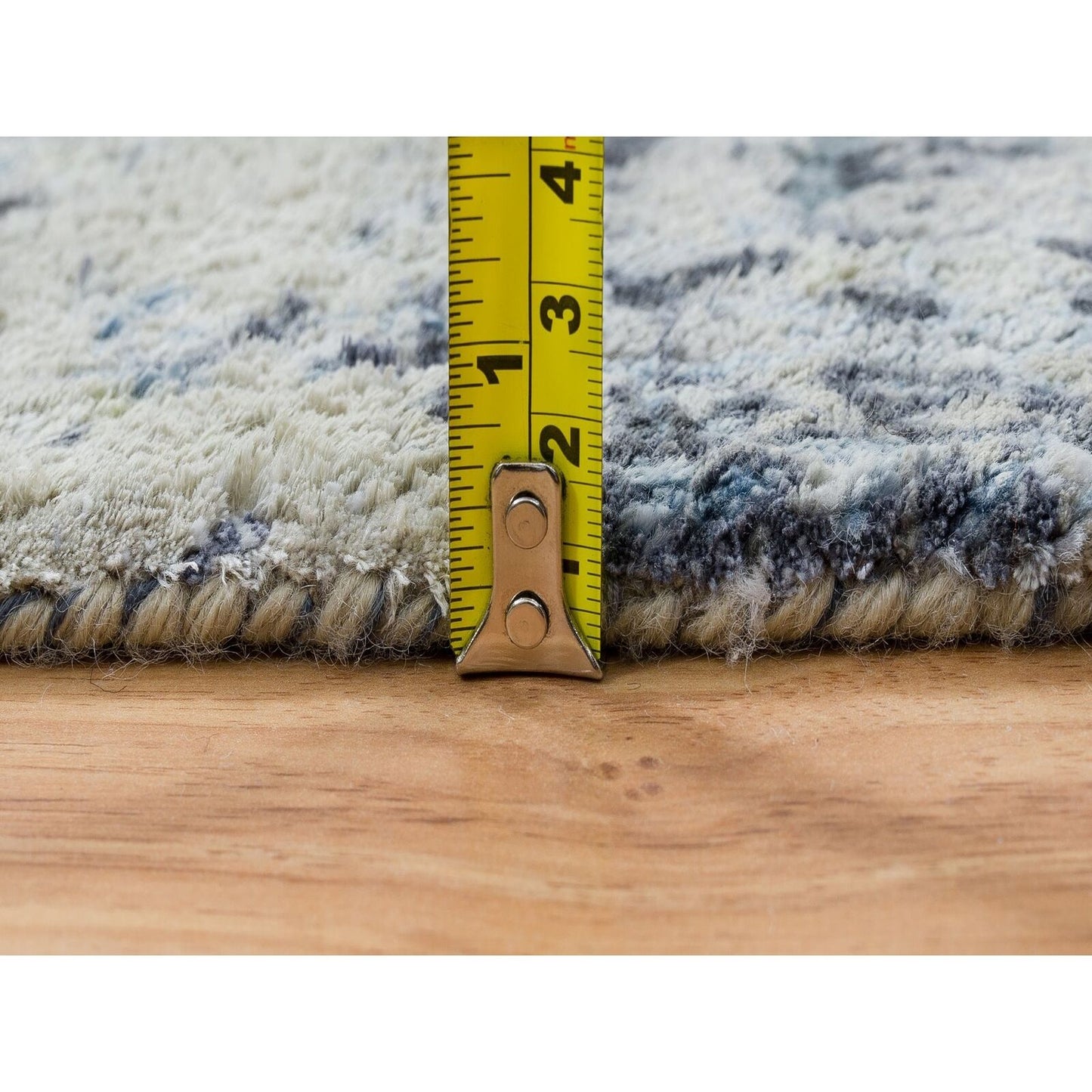 2'9"X7'8" Gray Silk/Wool Hand Knotted Broken Kishoon Design Runner Rug
