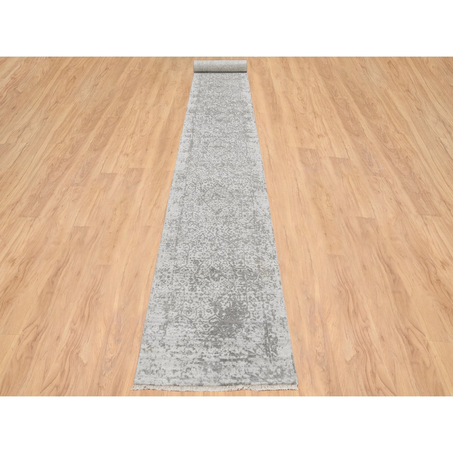 2'7"X20' Gray Wool And Silk Zoroastrian Design Hand Knotted Xl Runner Rug