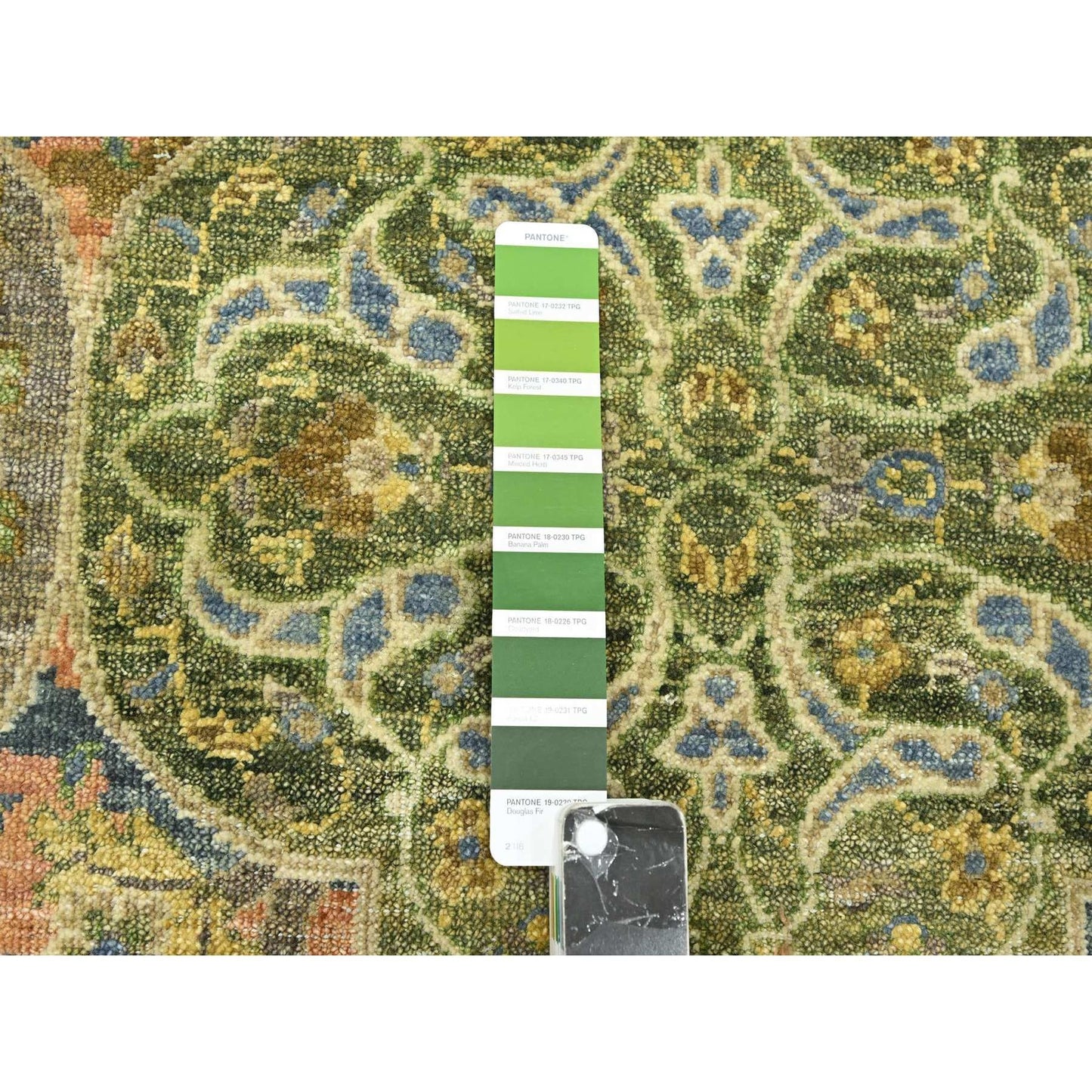 10'X14'3" Moss Green Repetitive Emblem Design Pure Wool Hand Knotted Rug