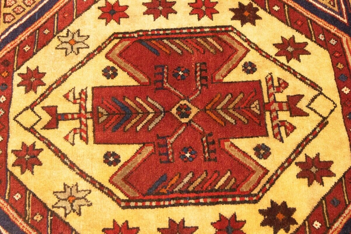 Heriz Geometric Wool Oriental Rug Farmho Hallway