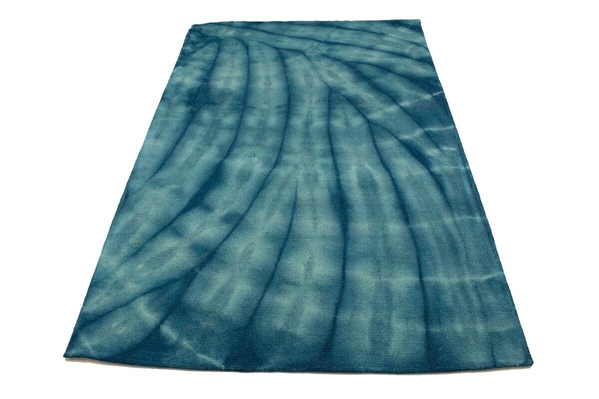 Hand-Tufted Ocean Blue Tie-Dye Wool Rug Modern