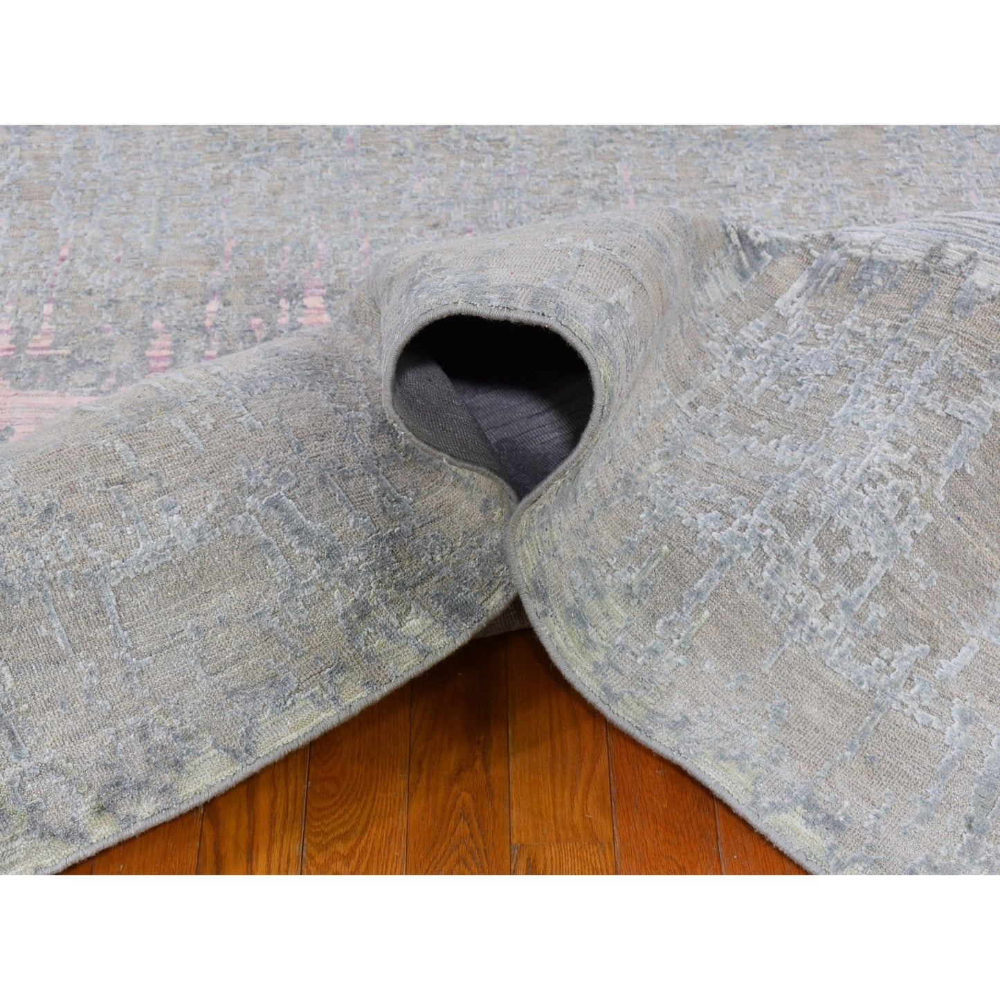 9'X12'5" Pink Cardiac Design Textured Wool And Pure Silk Hand Knotted Rug
