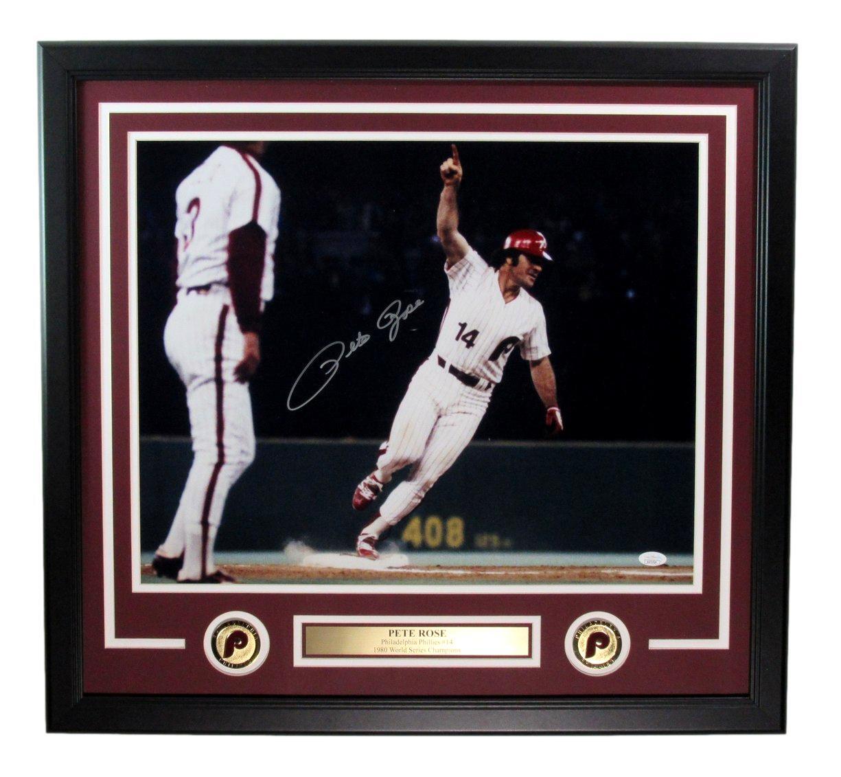 Pete Rose Signed 16X20 Photo Philadelphia