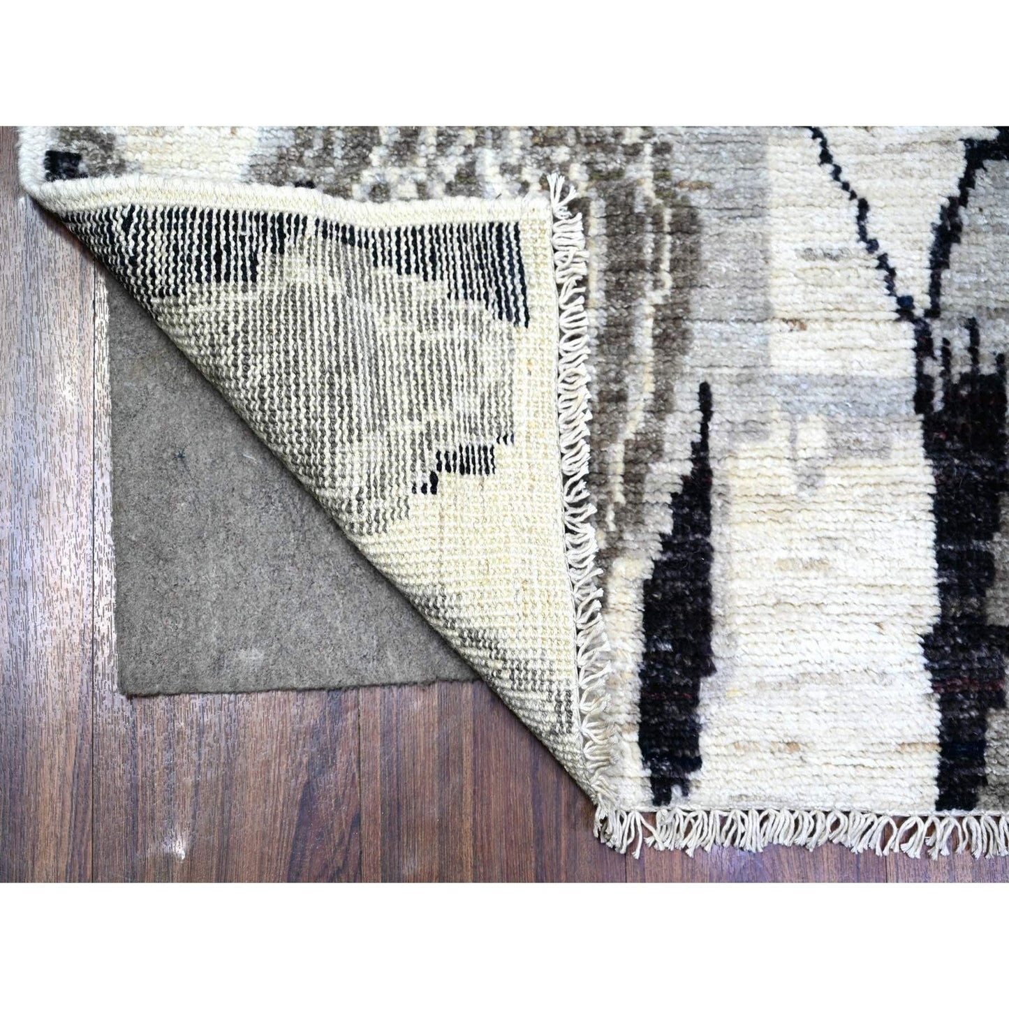 2'7"X9'9" Ivory Moroccan Berber Design Wool Hand Knotted Runner Rug