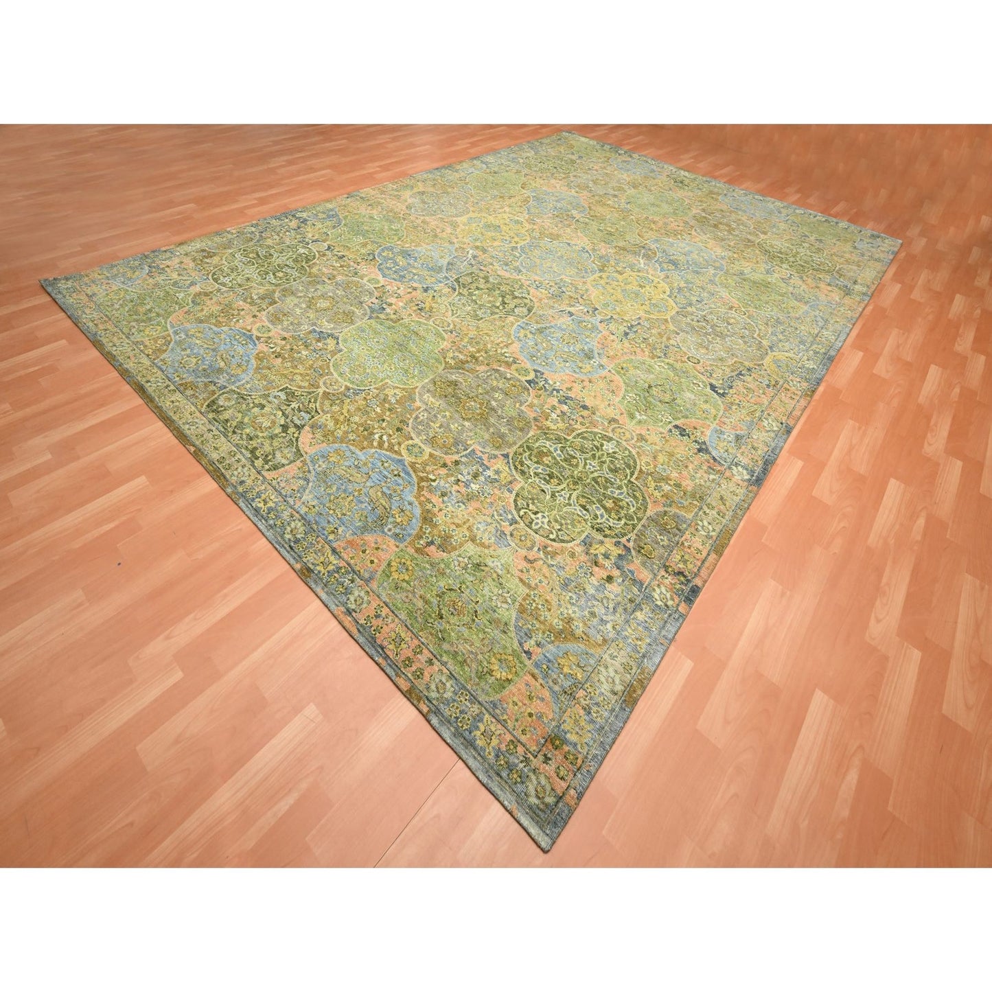 10'X14'3" Moss Green Repetitive Emblem Design Pure Wool Hand Knotted Rug