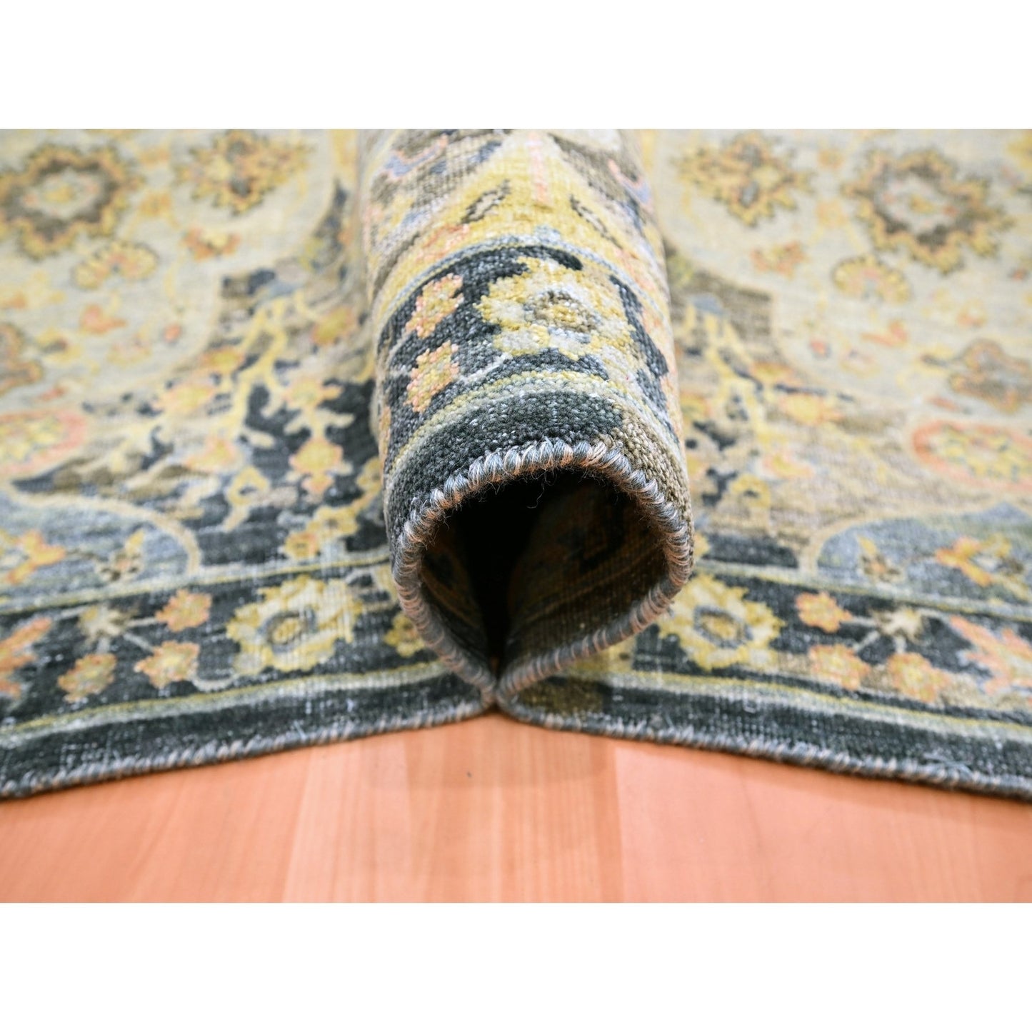 9'1"X11'9" Yellow Repetitive Emblem Design Hand Knotted Wool Oriental Rug