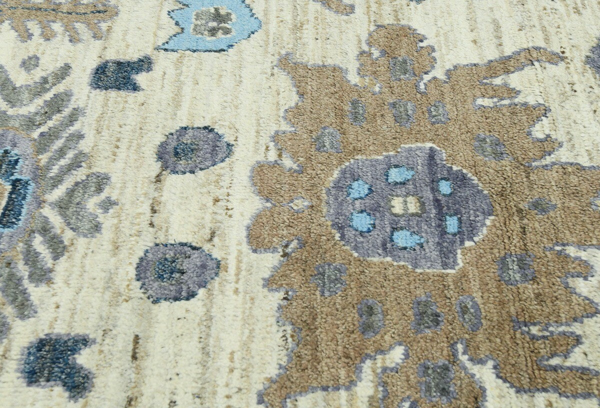 Vintage-Style Peshawar Oushak Oriental Rug Floral