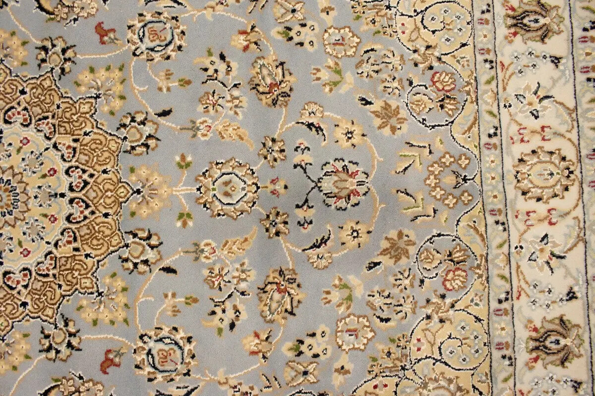 Handmade Extra Fine Indo-Nain Oriental Rug