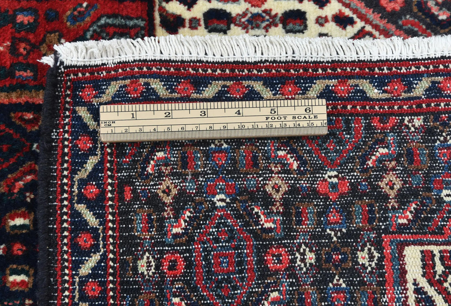 Vintage Hand-Knotted Red Wool Rug 2'5X3'4 Ft