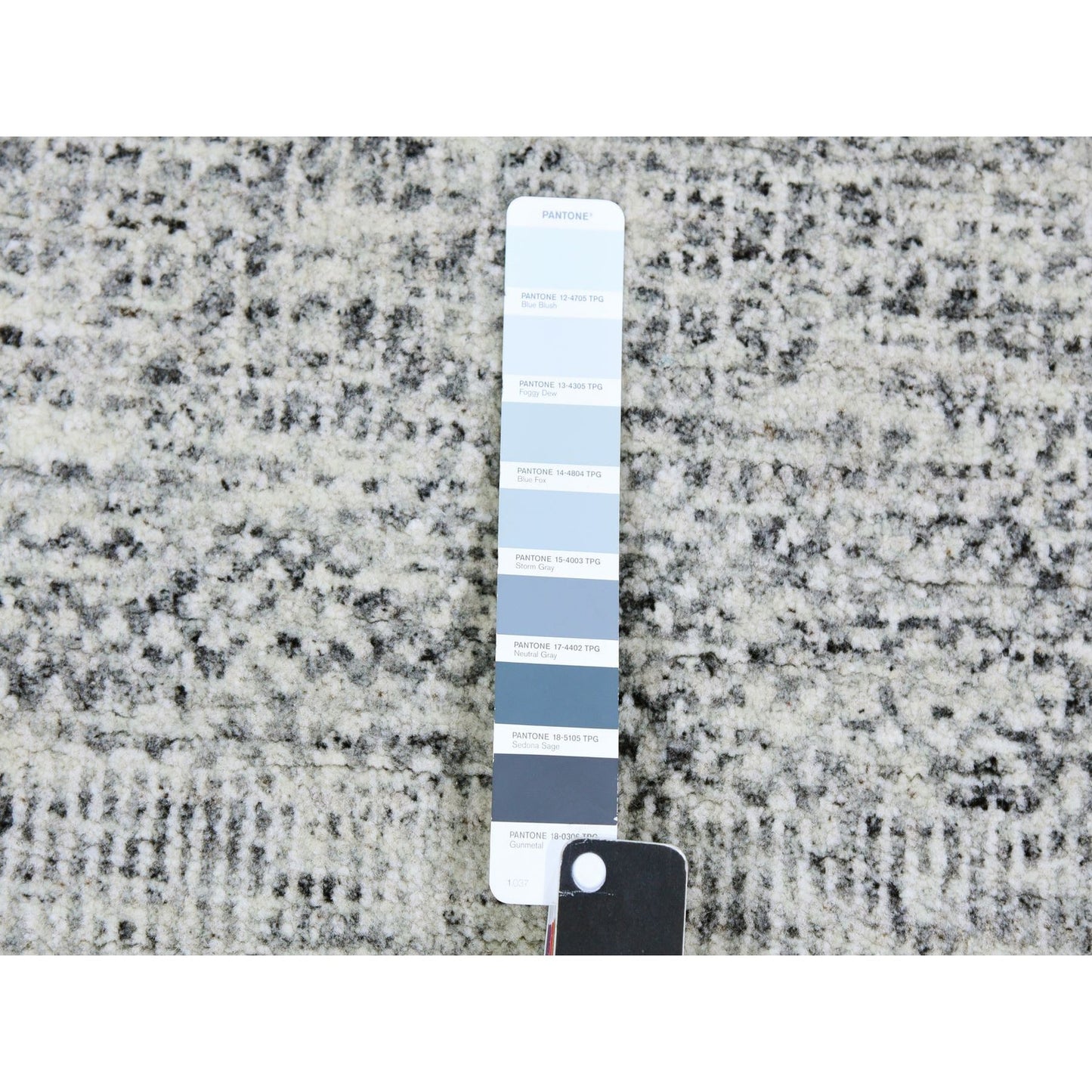 3'X5'1" Gainsboro Gray Grass Design Hand Knotted Undyed Organic Wool Rug