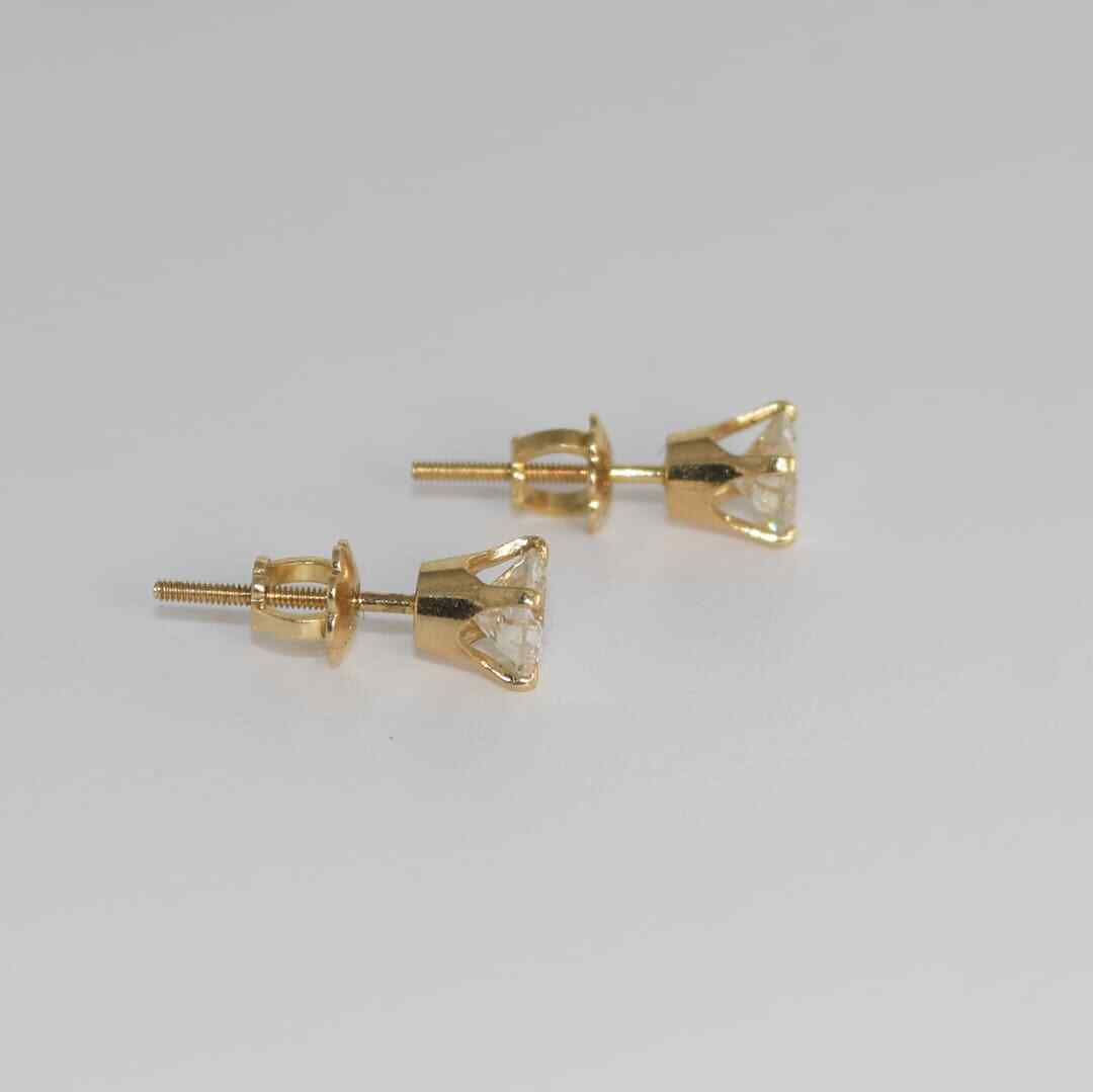 14K Yellow Diamond Stud Earrings 0.75Ct