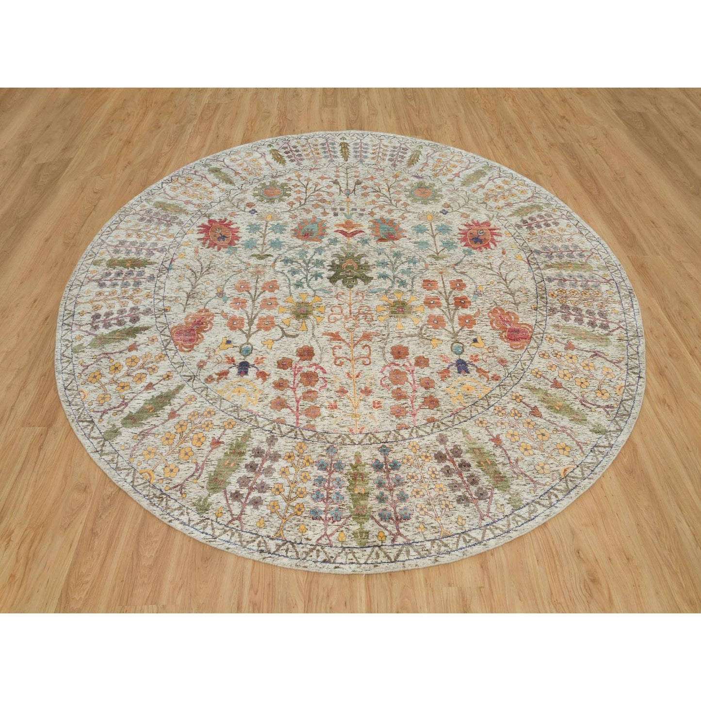 10'X10' Beige Silk And Wool Hand Knotted Directional Vase Round Rug