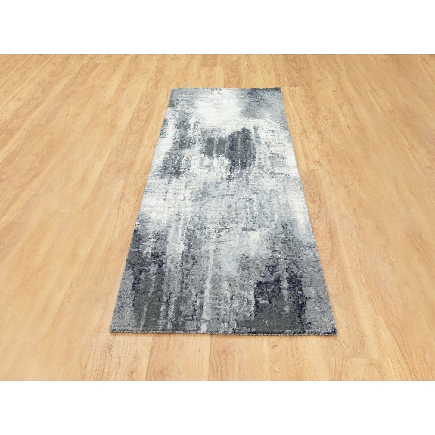 2'5"X8' Charcoal Black Abstract Design Wool-Silk Hand Knotted Runner Rug
