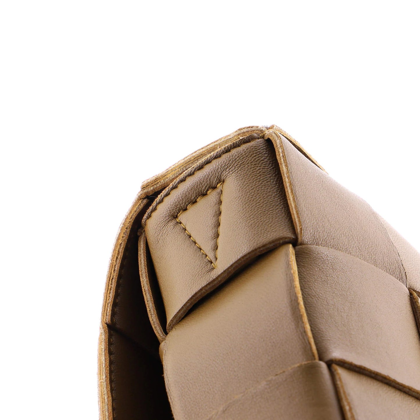 Bottega Veneta Cassette Crossbody Bag Maxi Intrecciato Leather