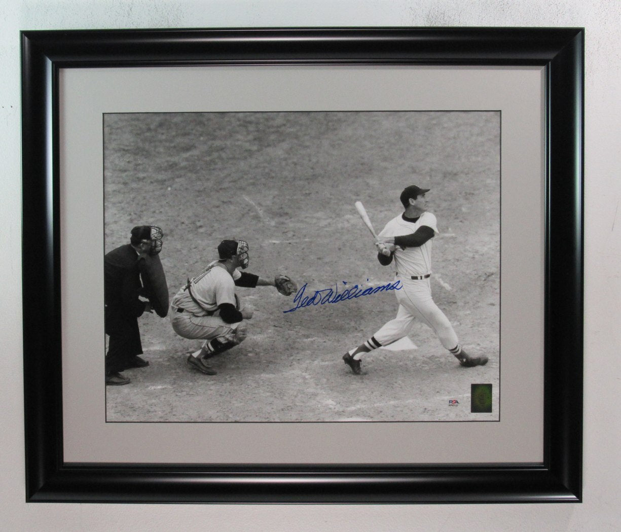 Ted Williams Red Sox Signed/Autographed 16X20 B/W