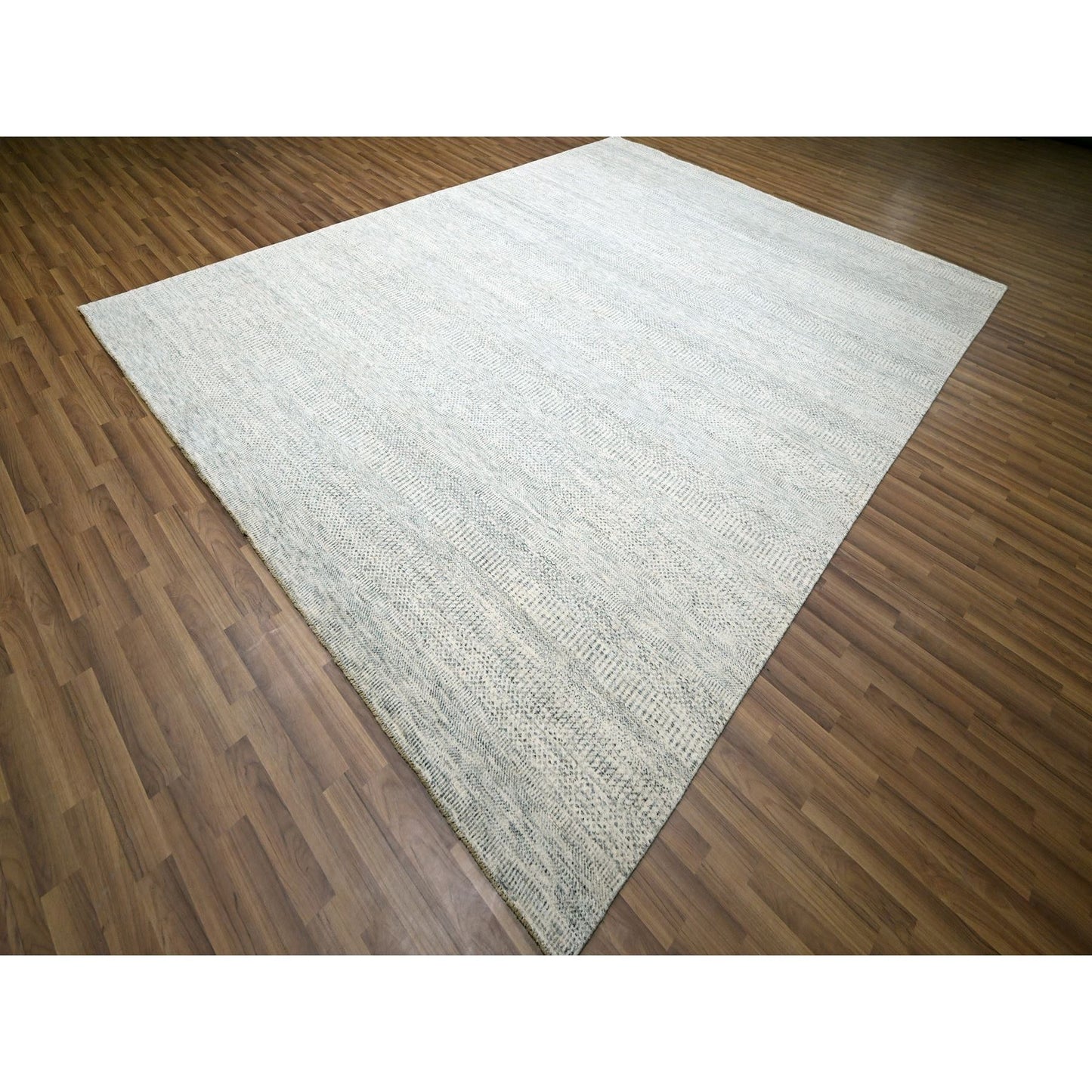 9'1"X12' Pearl White Modern Grass Design Hand Knotted Vibrant Wool Rug