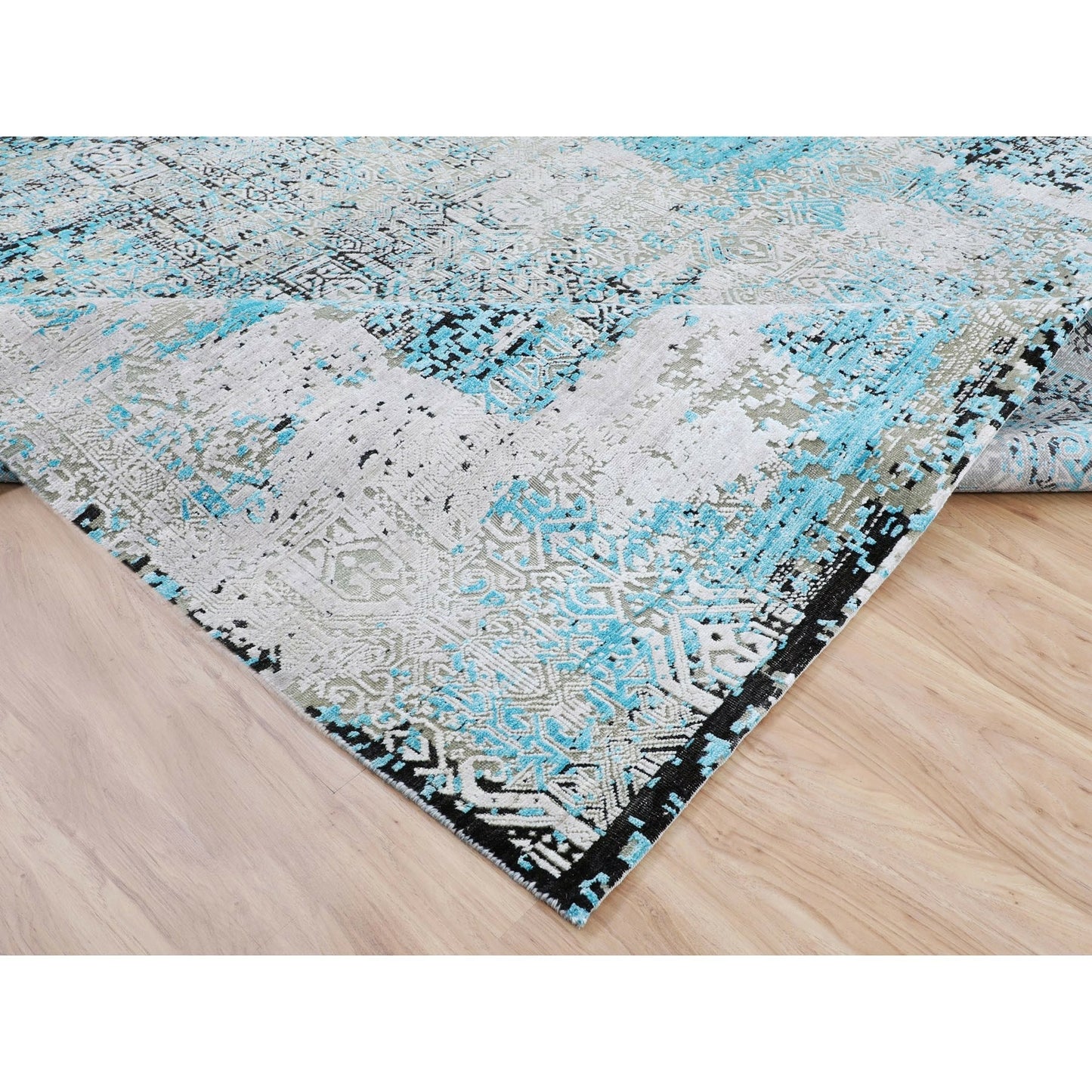 8'9"X11'10" Teal Blue Jewellery Design Silk With Textured Wool Rug